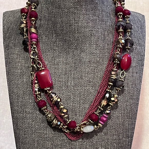 Beaded Mixed Metals with Coral Colored Stones Necklace Set. - Picture 5 of 5